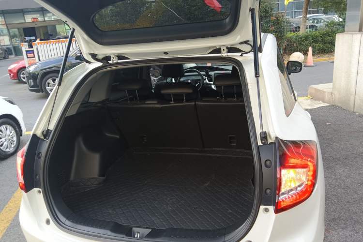 Used Honda Jade 2016 1.8L Automatic Comfort Elite Version 5 Seats
