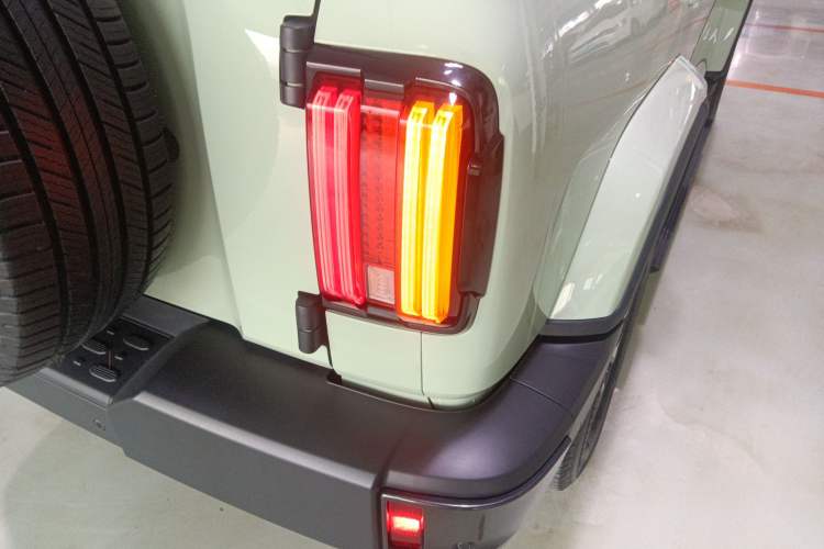 Used Tank 300 2021 City Edition 2.0T—Truly Stylish
