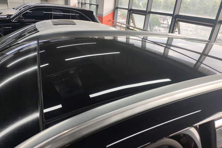 Used Mercedes-Benz GLC 2018 Facelift GLC 200 4MATIC Roof