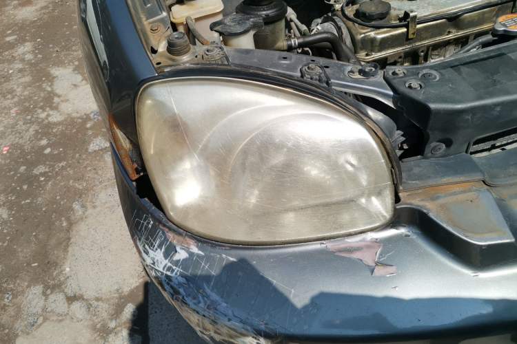 Used Huatai Santa Fe Classic 2011 2.0L Gasoline Manual Two-Wheel Drive Comfort Version
