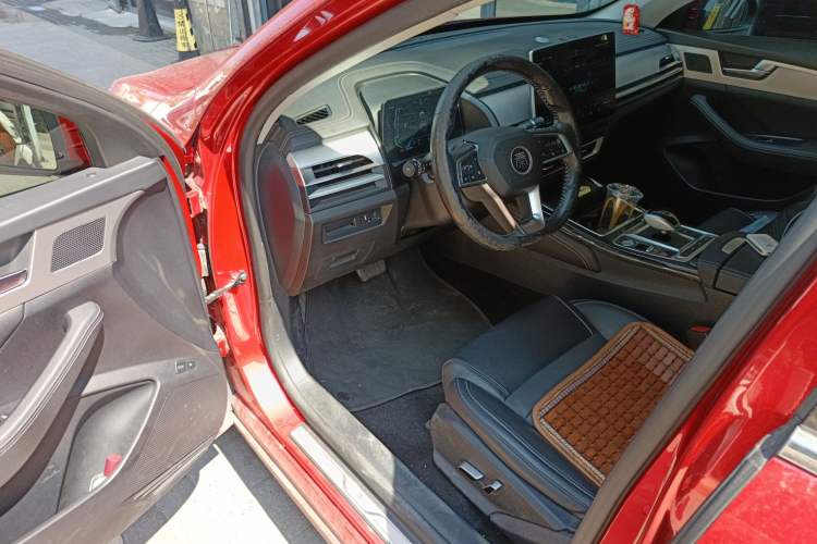 Used BYD Qin Pro New Energy 2019 DM Super Edition 1.5TI Automatic Smart Connect Prestige Model China VI Standard
