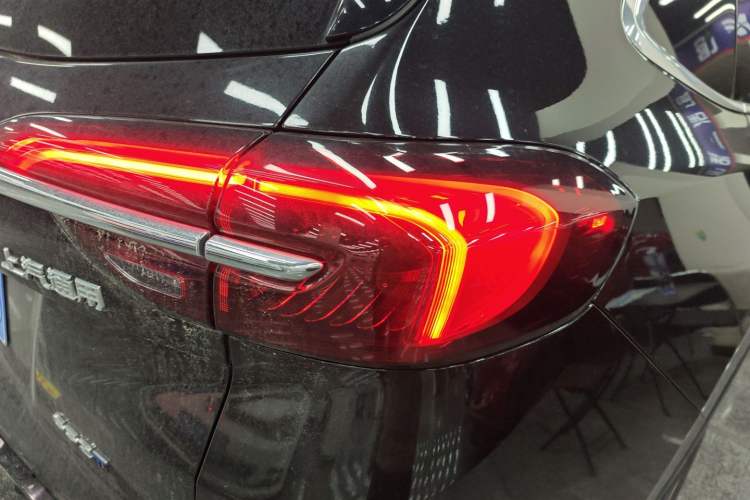 Used Buick Envision 2023 Encore Plus 652T Five-Seat Luxury Model
