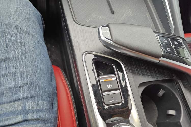 Used CHANGAN UNI-T 2020 1.5T Prestige Version