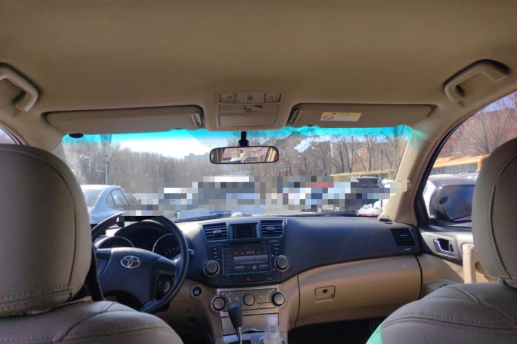 Used Toyota Highlander 2013 2.7L Two-Wheel Drive 5-Seater Purple Gold Edition
