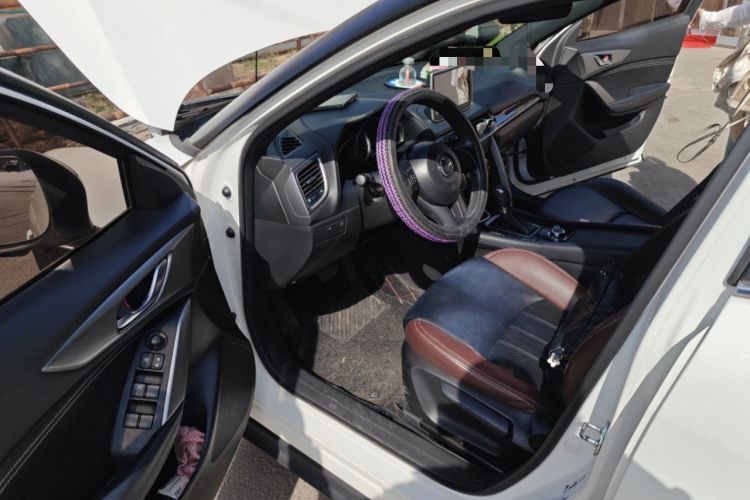 Used Mazda CX-4 2016 2.0L Automatic 2WD Blue Sky Dynamic Edition
