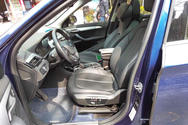 Used BMW X1 2018 sDrive20Li Leading Model
