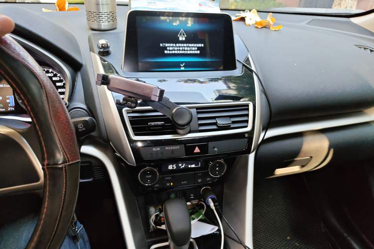 Used Mitsubishi Eclipse Cross 2019 1.5T CVT Two-Wheel Drive Fearless Edition China VI Standard
