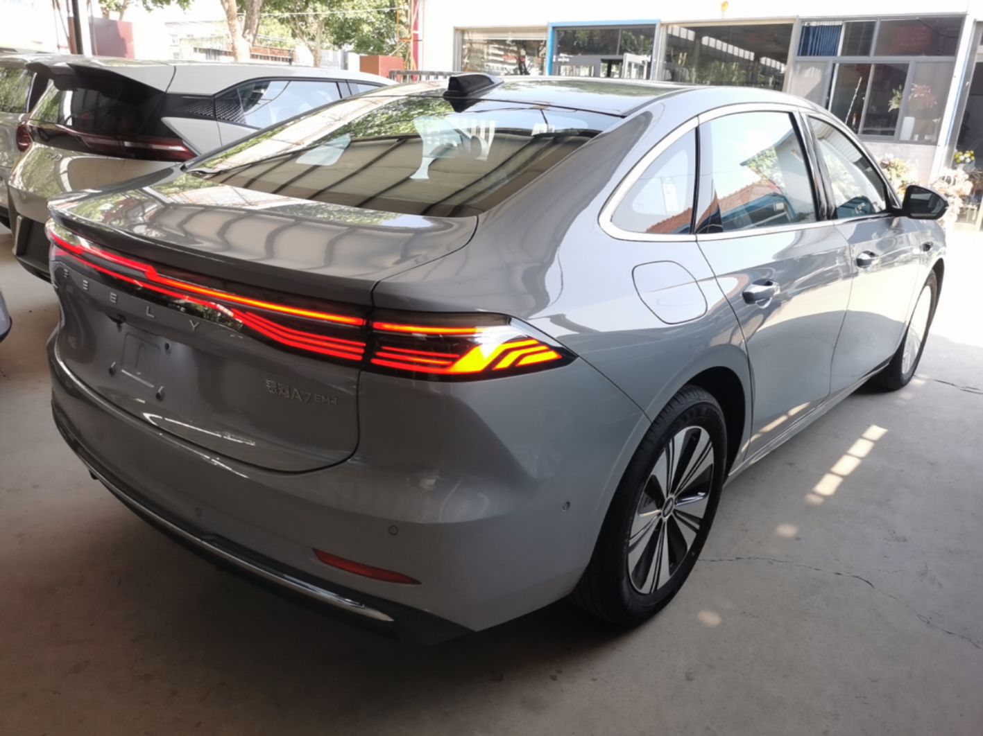 Geely Galaxy A7 2025 Model EM-i 150km Exploration+ Edition — снимка 6