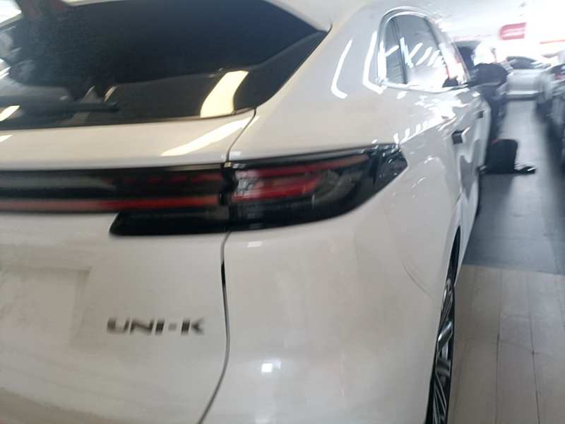 Used CHANGAN UNI-K 2023 2.0T Two-Wheel Drive Enjoyment Version — 7