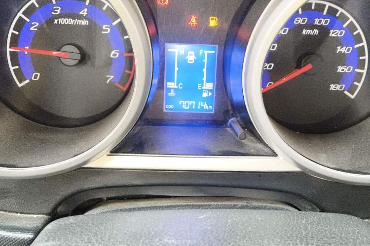 Used CHANGAN KAICHENG Ounuo S 2014 1.5L Base Version Odometer Close Up