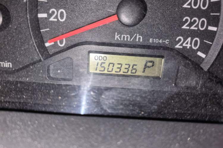 Used Toyota Corolla EX 2011 1.6L Automatic Luxury Edition Odometer Close Up