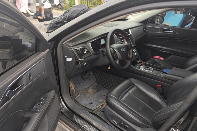 Used Ford Taurus 2017 EcoBoost 180 Luxury Model Driver Seat