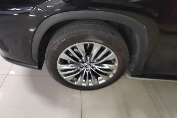 Used Toyota Highlander 2022 Dual-Engine 2.5L Four-Wheel Drive Prestige Version 7 Seats Exterior 4