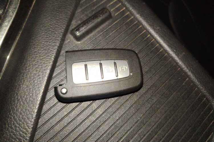 Used Kia K5 2011 2.0L Automatic DLX
