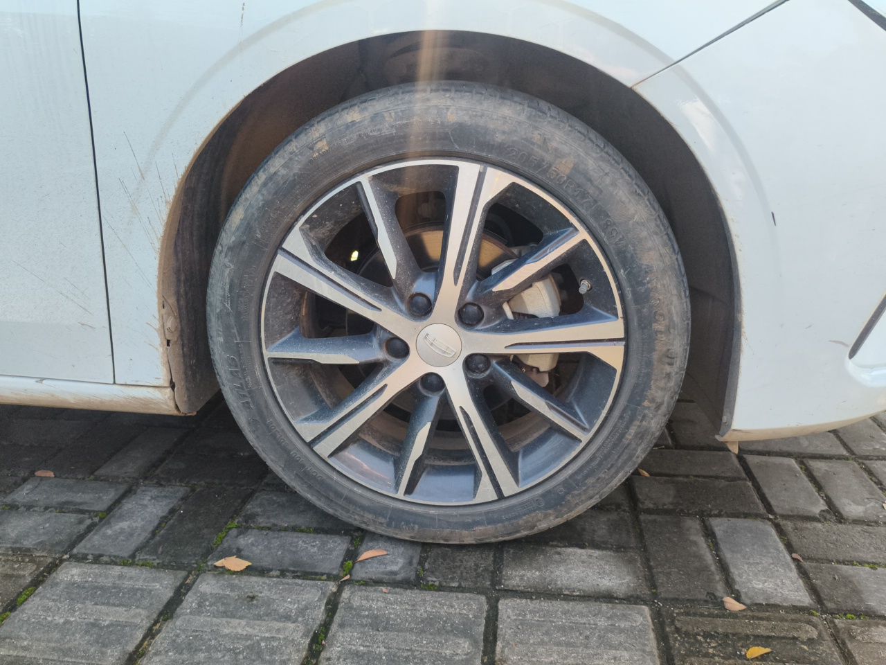 Geely Auto Emgrand 2023 4th Generation Champion Edition 1.5L CVT Flagship Model — снимка 8