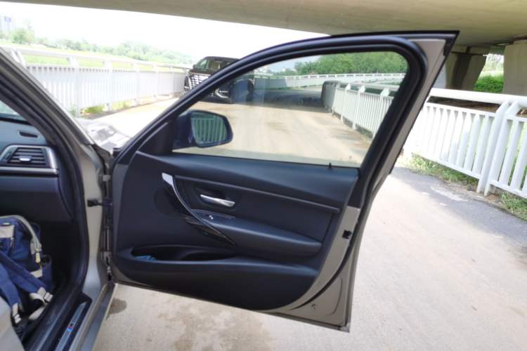 Used BMW 3 Series 2016 316Li Fashion Model