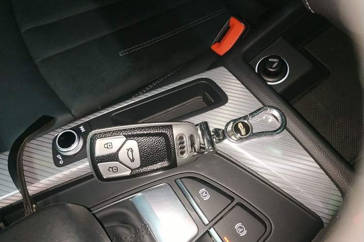 Used Audi A4L 2020 40 TFSI Fashionable and Elegant Model