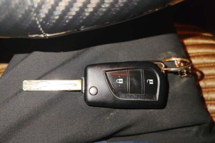 Used Toyota RAV4 2013 2.0L CVT Four-Wheel Drive Fashion Edition