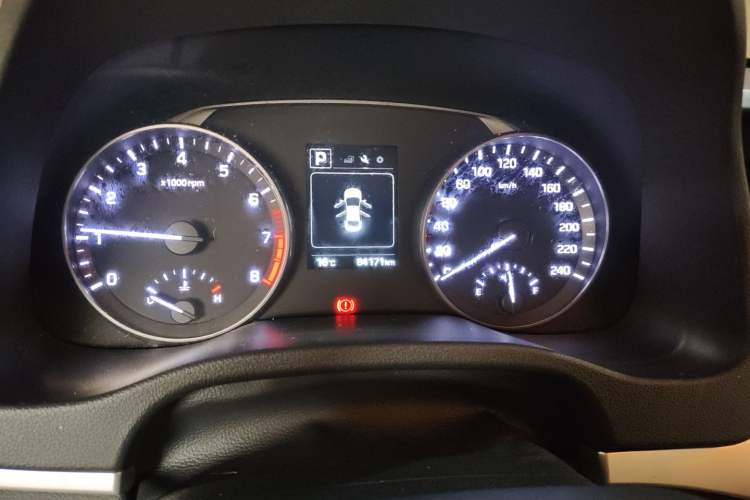 Used Hyundai Elantra (6th Generation / Lingdong) 2016 1.6L Automatic ZhiXuan – Elite Version