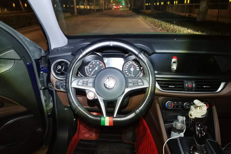 Used Alfa Romeo Stelvio 2017 2.0T 200HP Elite Edition