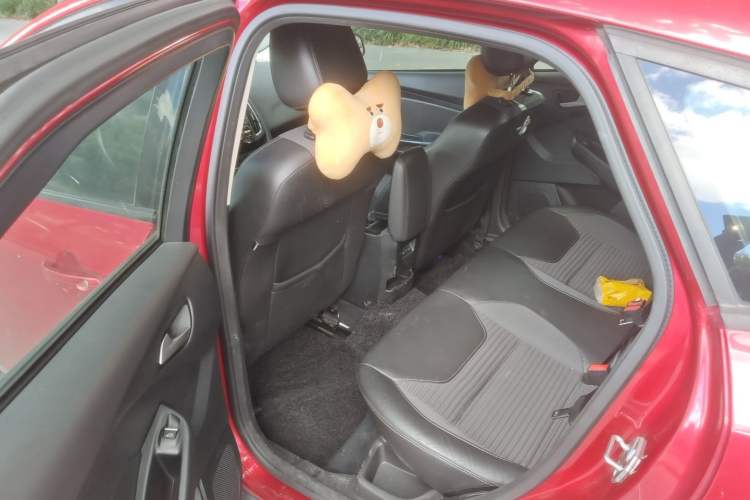 Used Ford Focus 2015 Hatchback 1.6L Automatic Fashion Edition