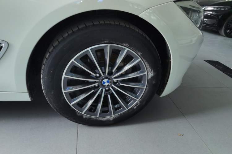 Used BMW 3 Series GT 2013 320i Leading Model