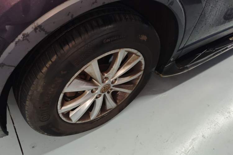 Used Buick Envision 2016 28T Four-Wheel Drive Elite Version Left Front Wheel Hub