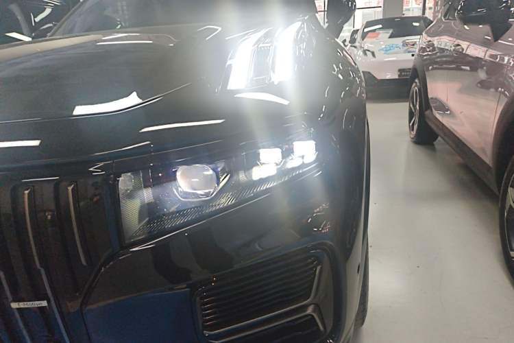 Used Lynk & Co 09 EM-P 2024 2.0TD EM-P Four-Wheel Drive HALO Six-Seater Left Front Headlight