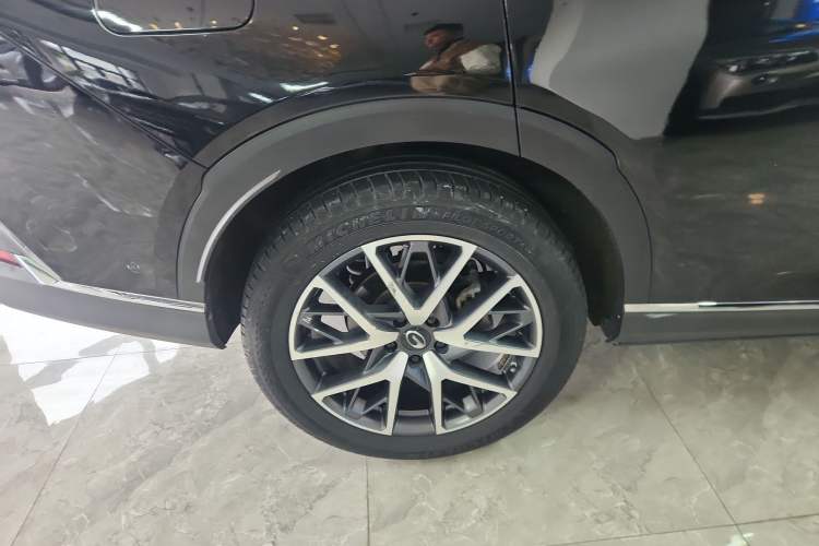 Used GAC Trumpchi GS8 2022 Flagship Series 2.0 TGDI Two-Wheel-Drive Prestige Edition (7 Seats) Right Rear Wheel Hub