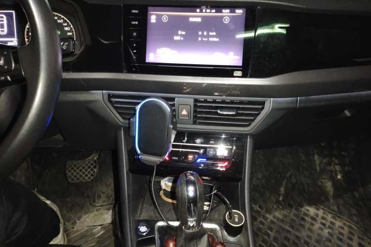 Used Volkswagen Bora 2021 1.5L Automatic Elite Smart Connect Edition Audio And AC Panel