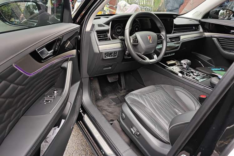 Used Hongqi HS5 2022 Revised Version 2.0T Smart Connect Flagship Edition Driver Seat