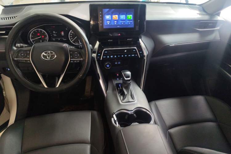 Used Toyota Venza 2022 2.0L CVT Two-Wheel Drive Luxury Edition