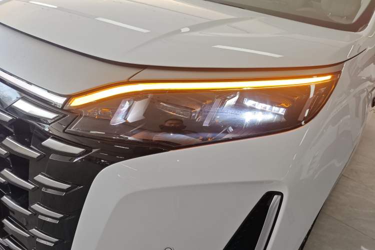 Used BYD Xia 2025 DM-i 1.5T 180km Beyond Edition