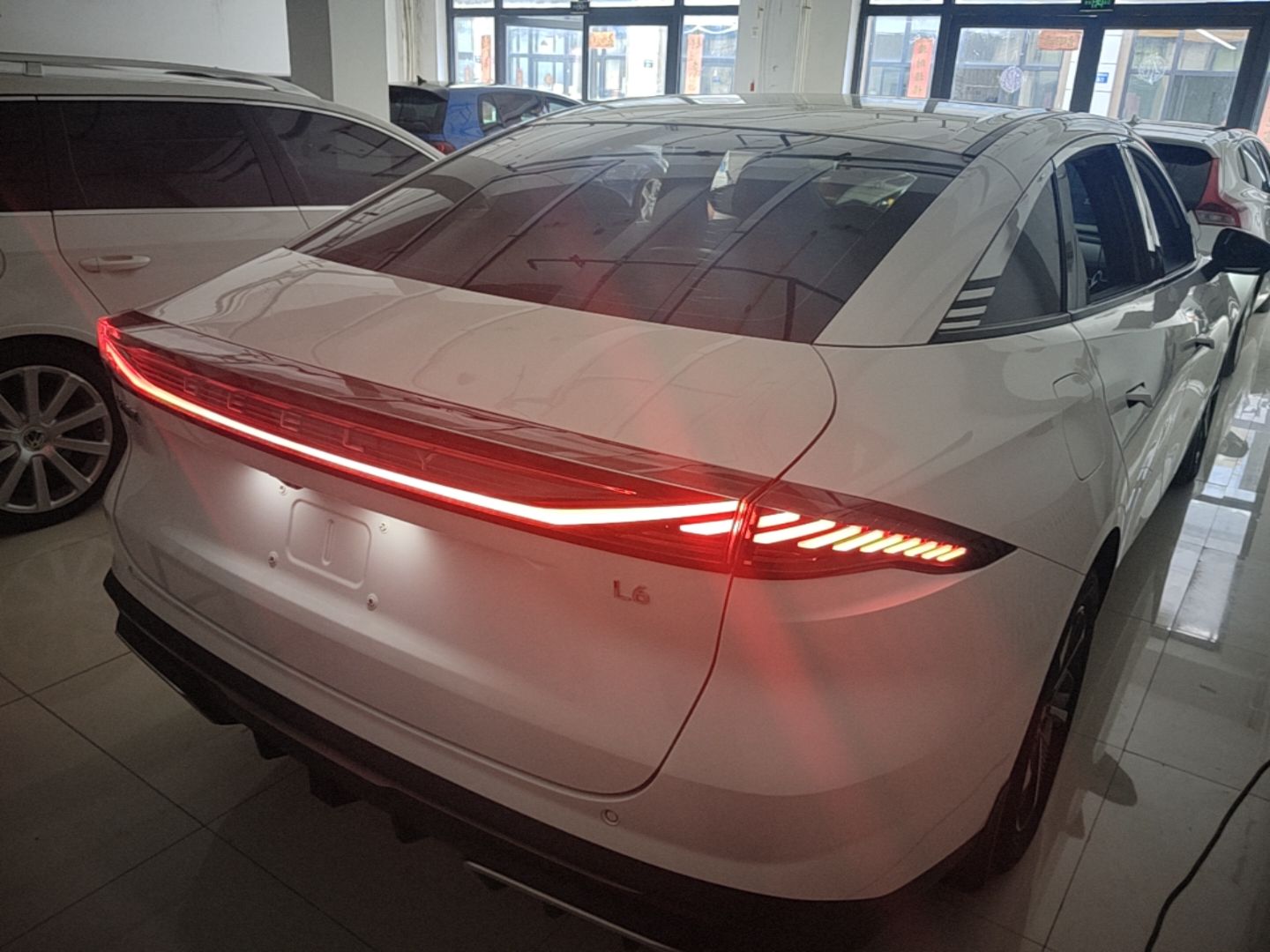 Geely Galaxy L6 2024 60km PLUS Dragon Edition — снимка 6