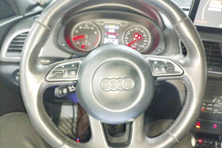 Used Audi Q3 2015 35 TFSI Ambition Edition
