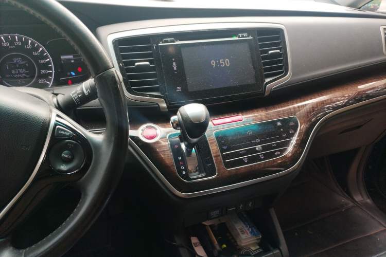 Used Honda Odyssey 2015 2.4L Smart Edition