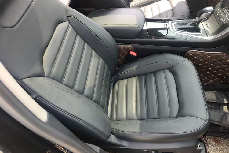 Used Ford Edge 2018 EcoBoost 245 Two-Wheel-Drive Titanium 7-Seater China V Standard