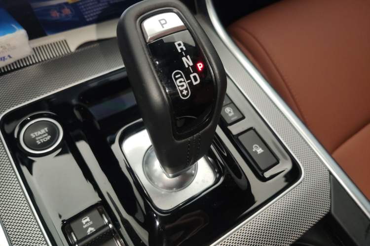 Used Jaguar XEL 2024 2.0T 250 PS R-DYNAMIC S Advanced Sport Edition
