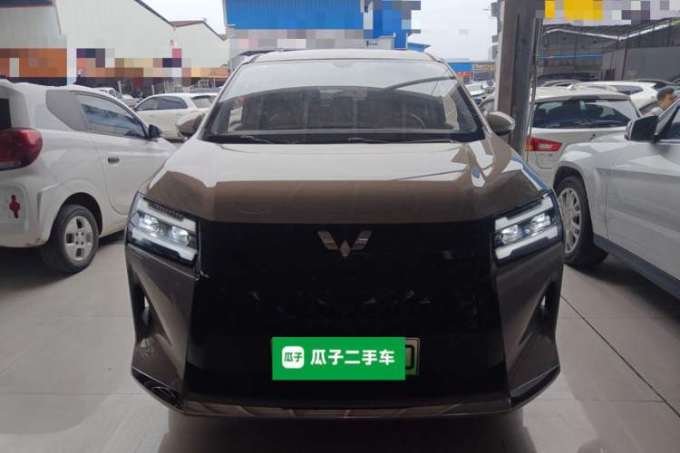 Used Wuling Starlight 730 2025 Model Plug-in Hybrid 125km Luxury Edition