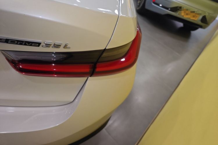 Used BMW i3 2022 eDrive 35 L
