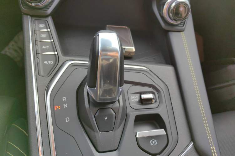 Used Lynk & Co 05 2020 2.0TD Two-Wheel Drive Shine Halo