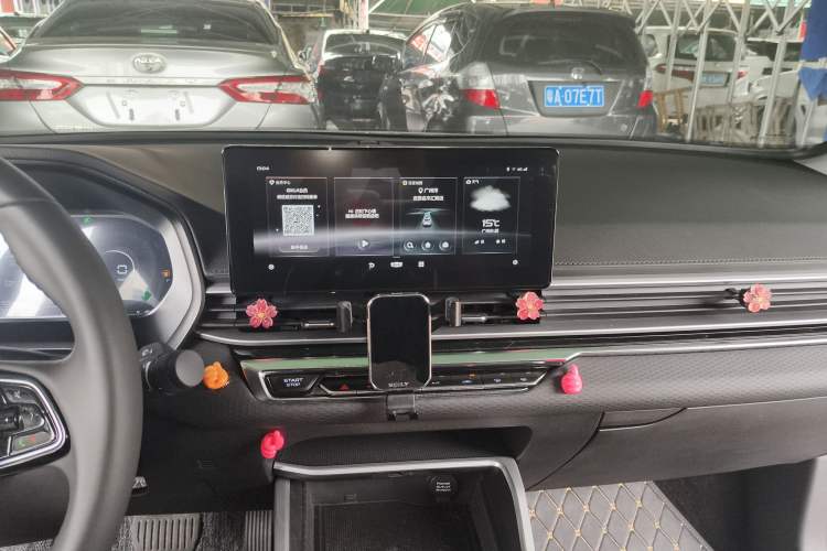 Used Geely Auto Emgrand 2022 4th Generation 1.5L CVT Luxury Model