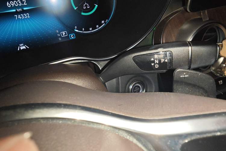 Used Mercedes-Benz GLC 2020 Facelift GLC 300 L 4MATIC Dynamic Edition