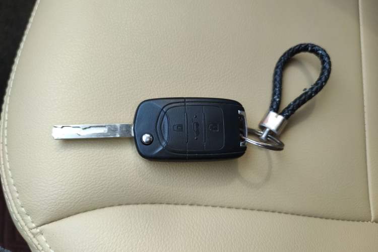 Used Wuling Hongguang 2021 1.5L Revised S Standard Version Hydraulic-Power-Assisted LAR Vehicle Key