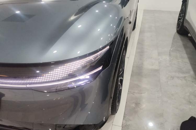 Used Zeekr 7X 2025 75 kWh Rear-Wheel Drive Intelligent Driving Version Left Front Headlight