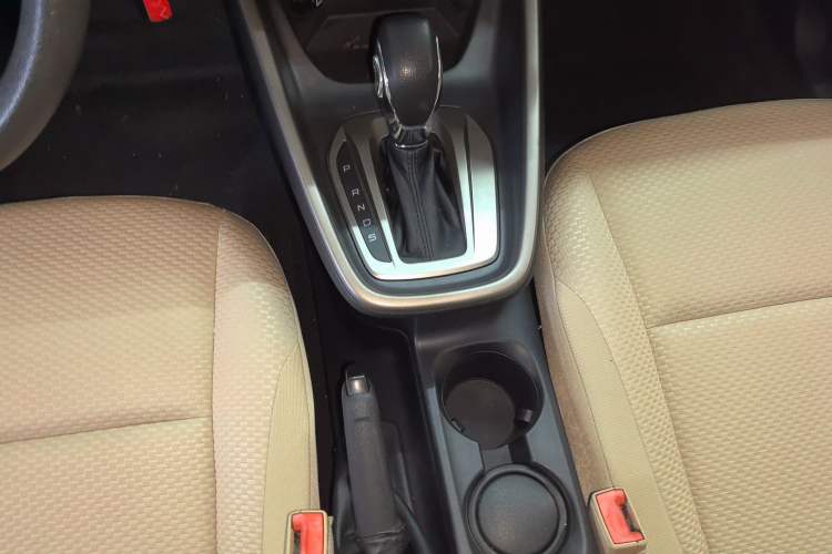 Used Ford Escort 2015 1.5L Automatic Comfort Edition Gear Lever