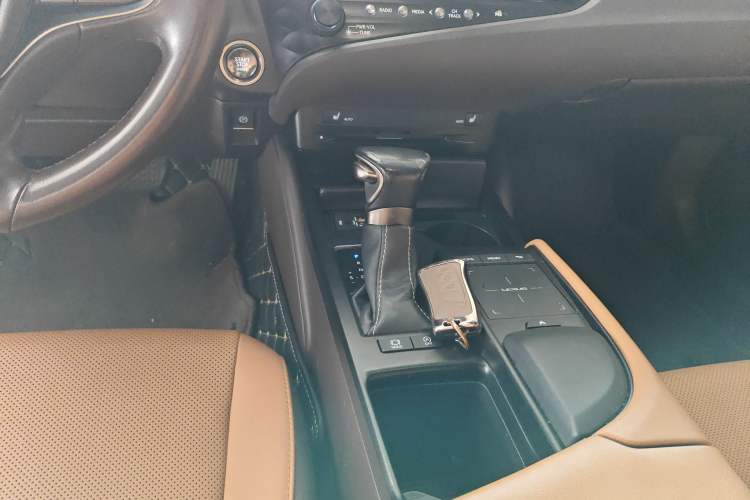 Used Lexus ES 2018 200 Excellence Edition China V Standard