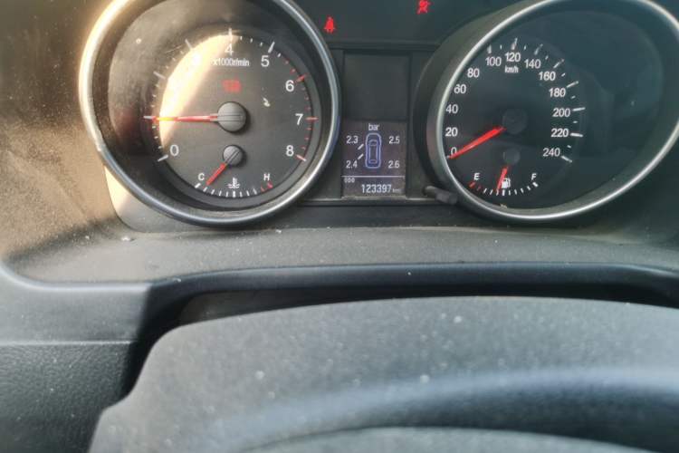 Used Haval H6 2015 Upgraded Model 1.5T Manual Two-Wheel Drive Elite Version
