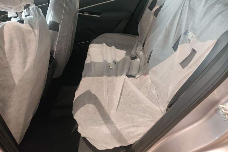 Used Geely Auto Emgrand X7 Sport 2026 Model 1.5TD Joyful
