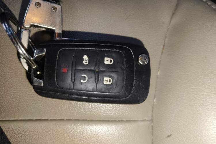 Used Buick GL8 2018 28T Luxury Model China VI Standard
